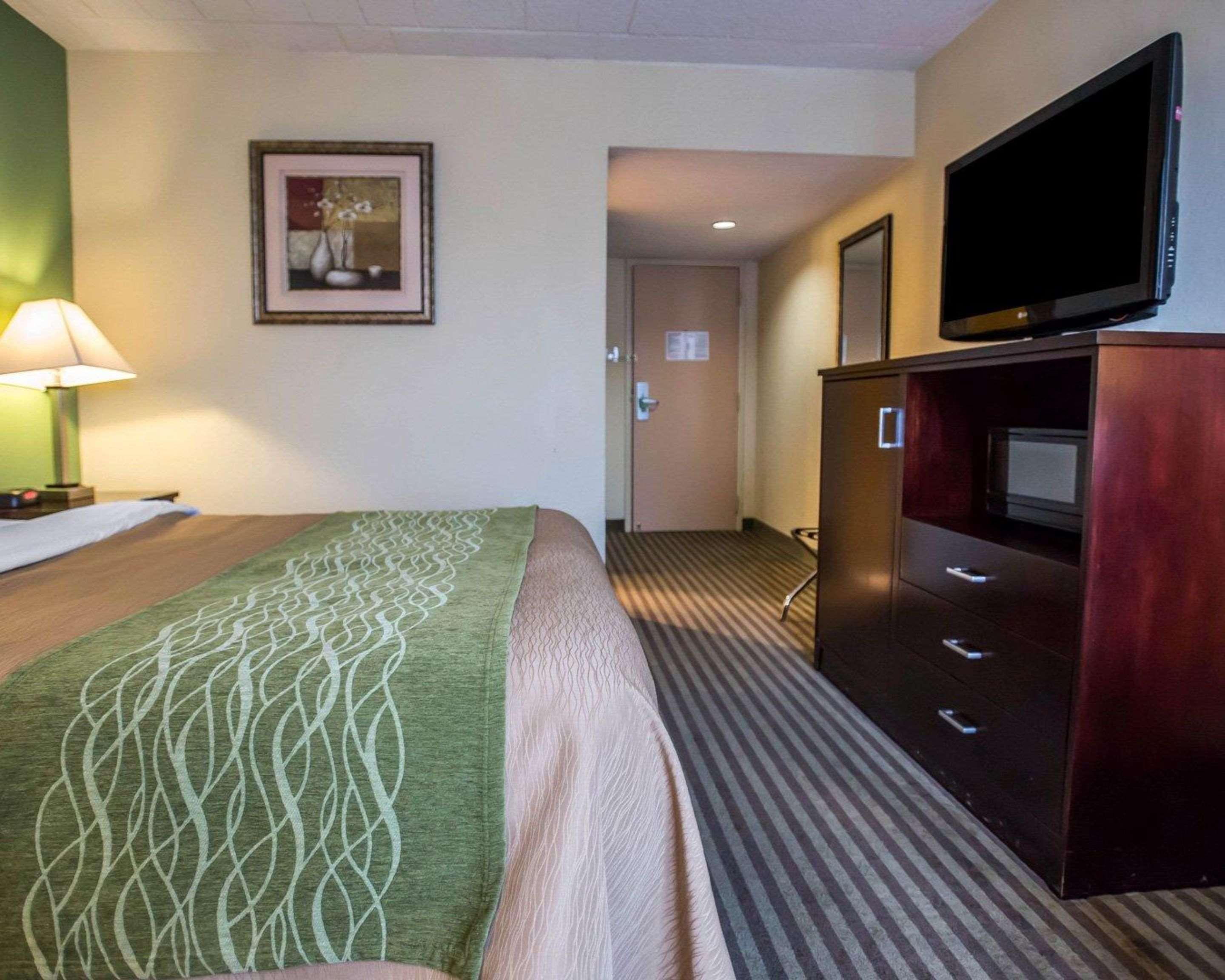 Quality Inn Mill Hall - Lamar Exterior photo